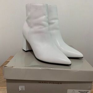 Marc Fisher White Booties | Size 8.5